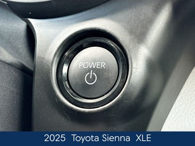 2025 Toyota Sienna XLE 8 Passenger