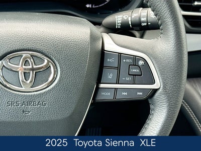 2025 Toyota Sienna XLE 8 Passenger