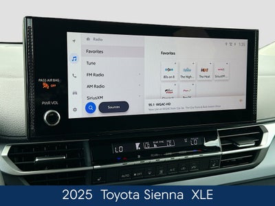 2025 Toyota Sienna XLE 8 Passenger
