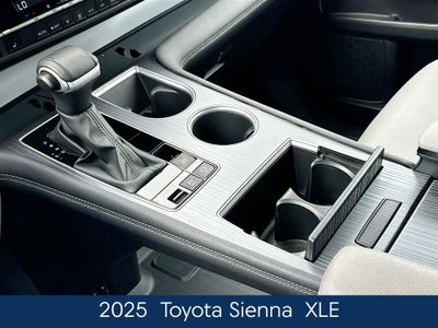 2025 Toyota Sienna XLE 8 Passenger