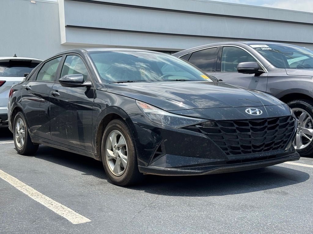 2023 Hyundai Elantra SE