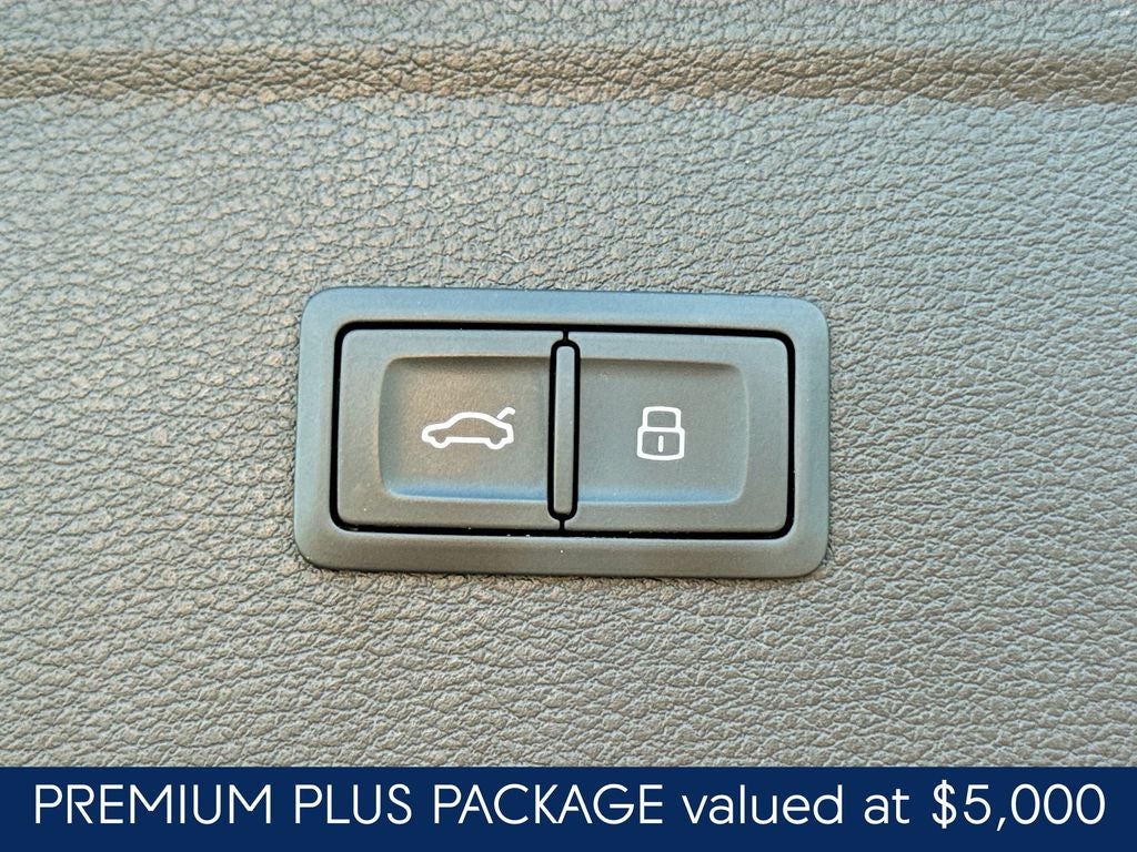 2022 Audi Q5 45 S line Premium quattro