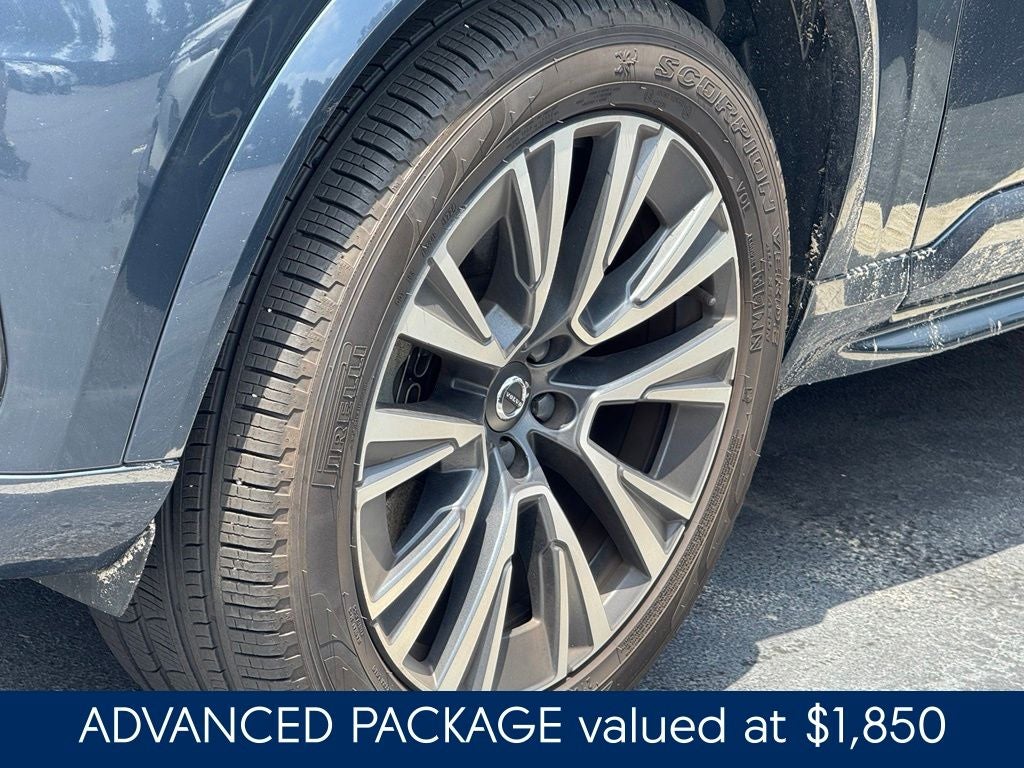 2022 Volvo XC90 T6 Momentum