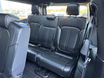 2024 Jeep Wagoneer Base