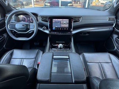 2024 Jeep Wagoneer Base