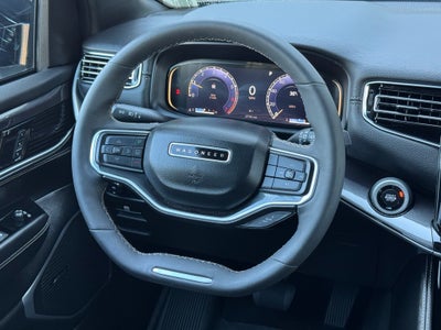 2024 Jeep Wagoneer Base