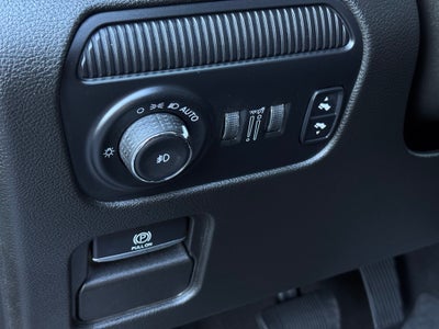 2024 Jeep Wagoneer Base