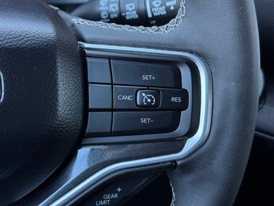 2024 Jeep Wagoneer Base