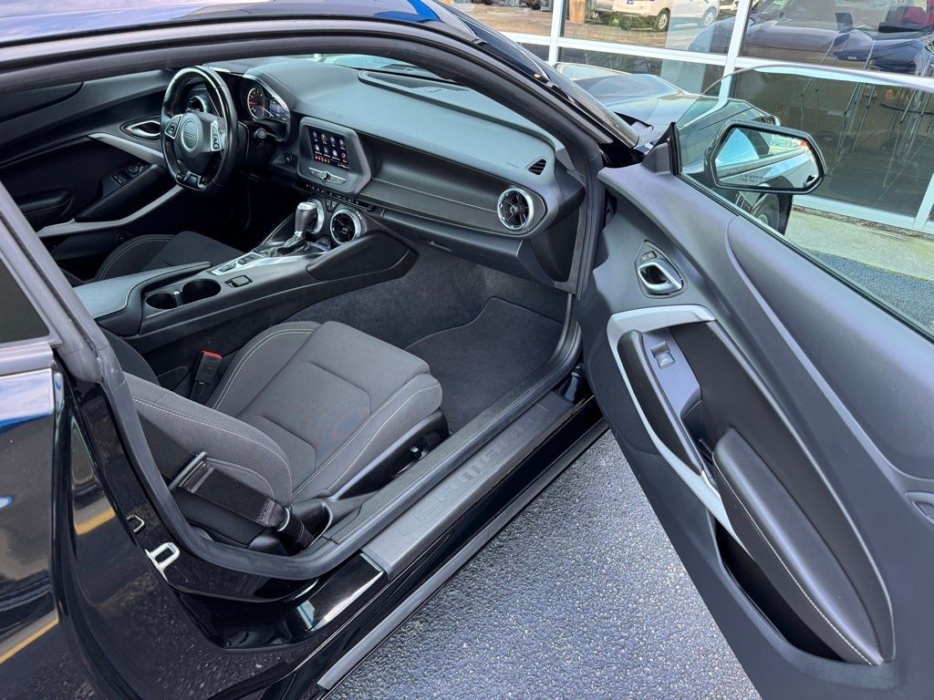 2023 Chevrolet Camaro 1LS