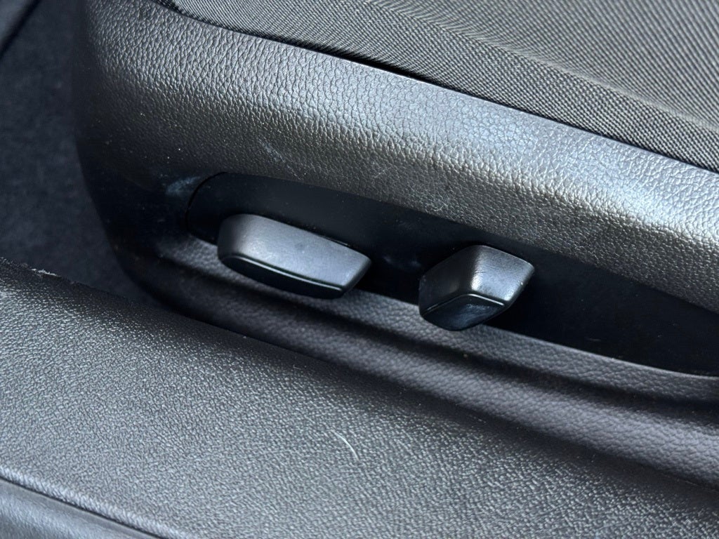 2023 Chevrolet Camaro 1LS