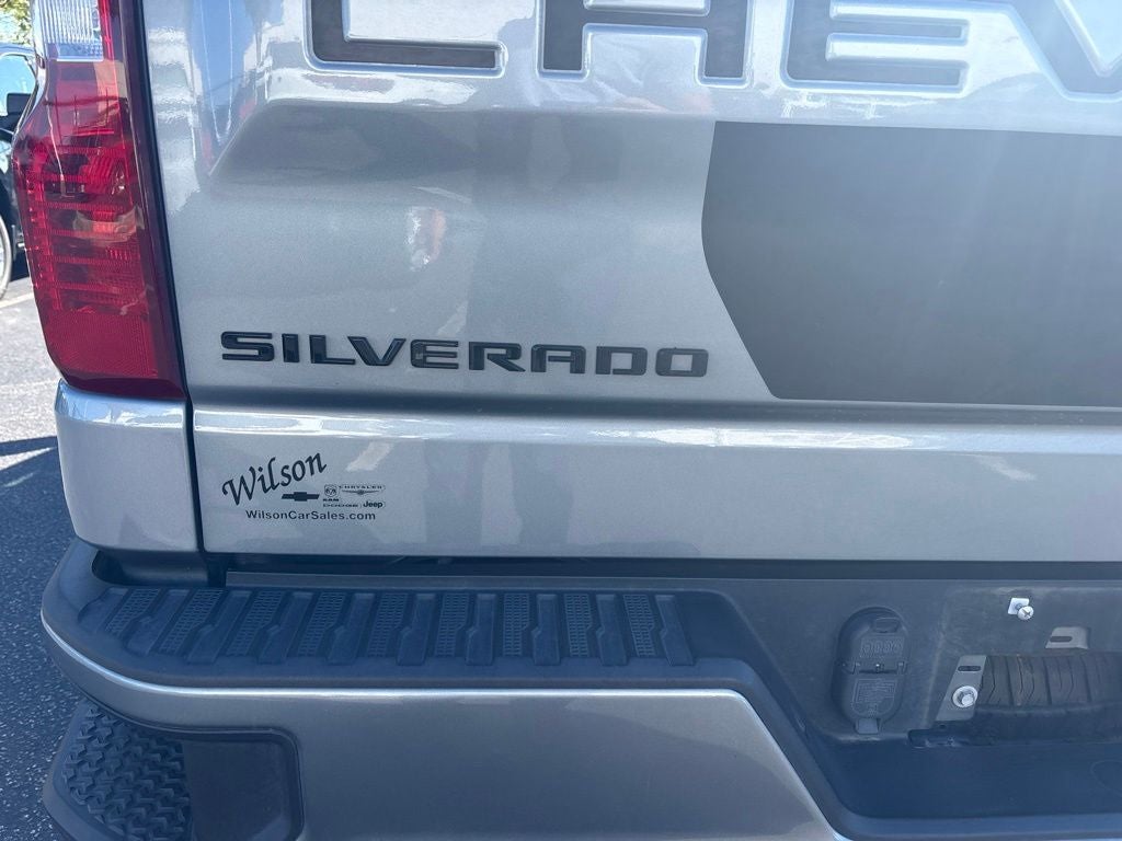 2023 Chevrolet Silverado 1500 Custom