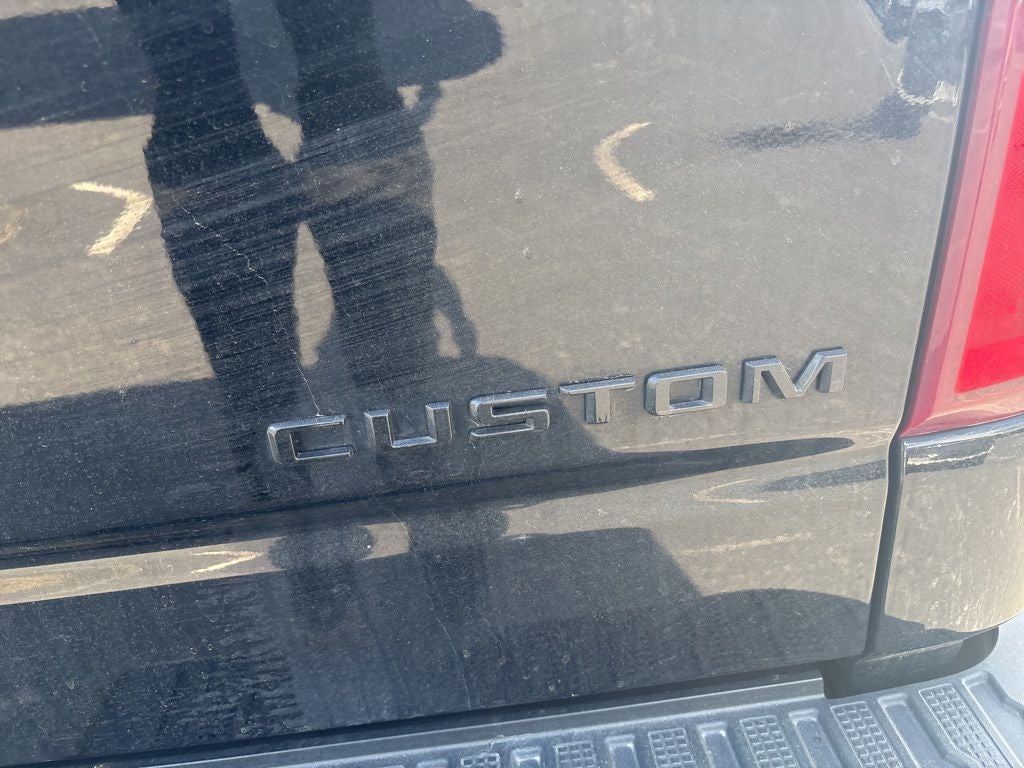 2022 Chevrolet Silverado 1500 LTD Custom