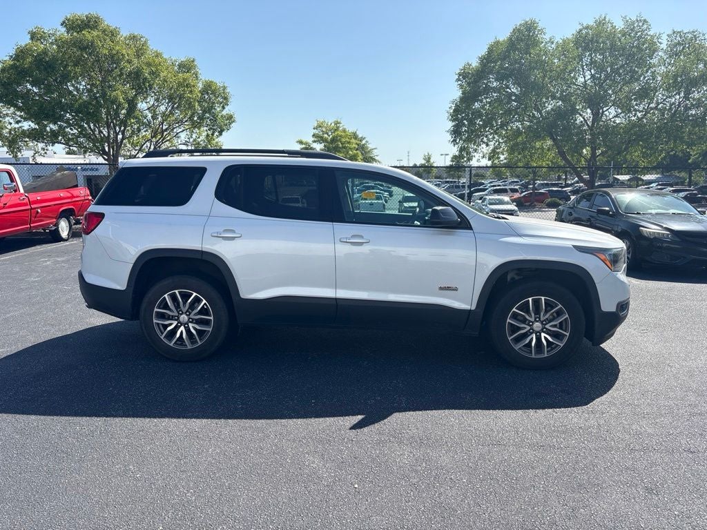 2017 GMC Acadia SLE-2