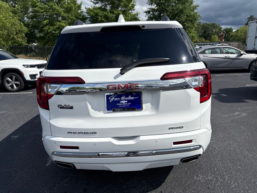 2023 GMC Acadia Denali
