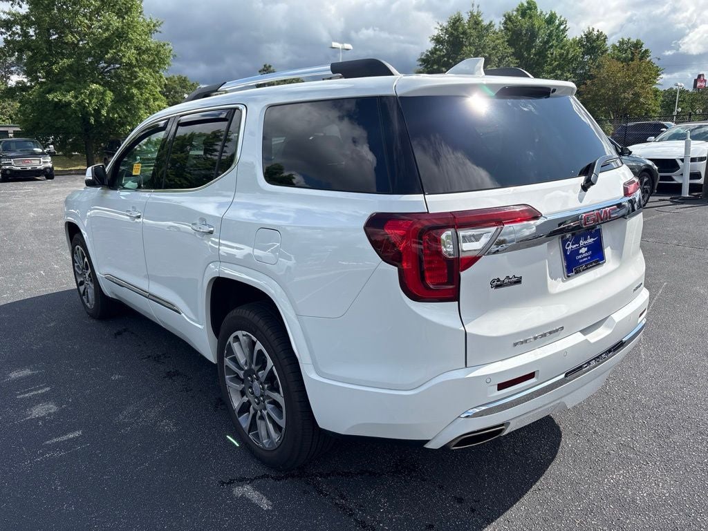 2023 GMC Acadia Denali