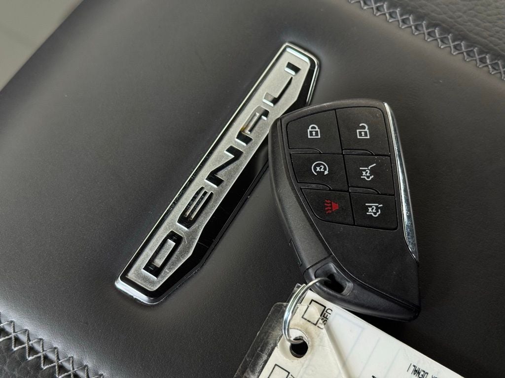 2025 GMC Yukon XL Denali