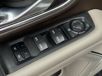 2024 GMC Yukon XL SLT