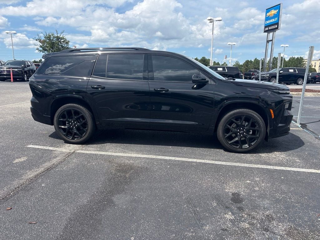 2025 Chevrolet Traverse RS
