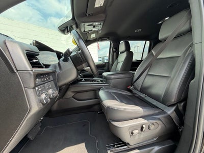 2025 Chevrolet Suburban LT