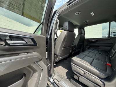 2025 Chevrolet Suburban LT