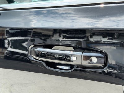 2025 Chevrolet Suburban LT