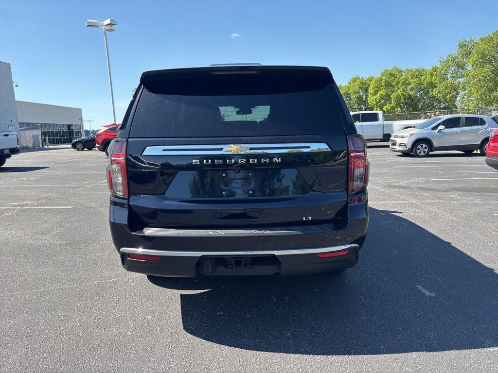 2024 Chevrolet Suburban LT