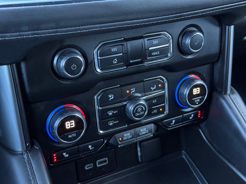 2024 Chevrolet Suburban LT