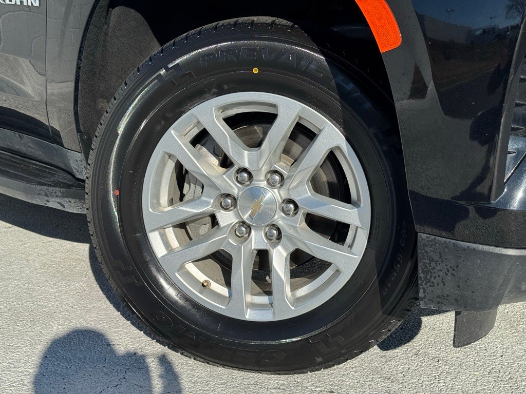 2024 Chevrolet Suburban LT