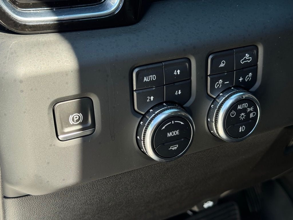 2024 GMC Sierra 3500HD Denali