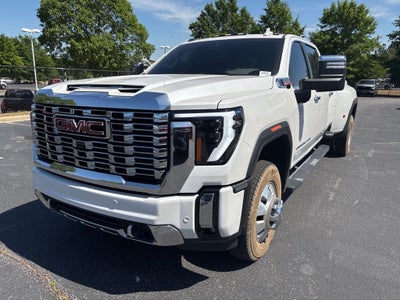 2024 GMC Sierra 3500HD Denali
