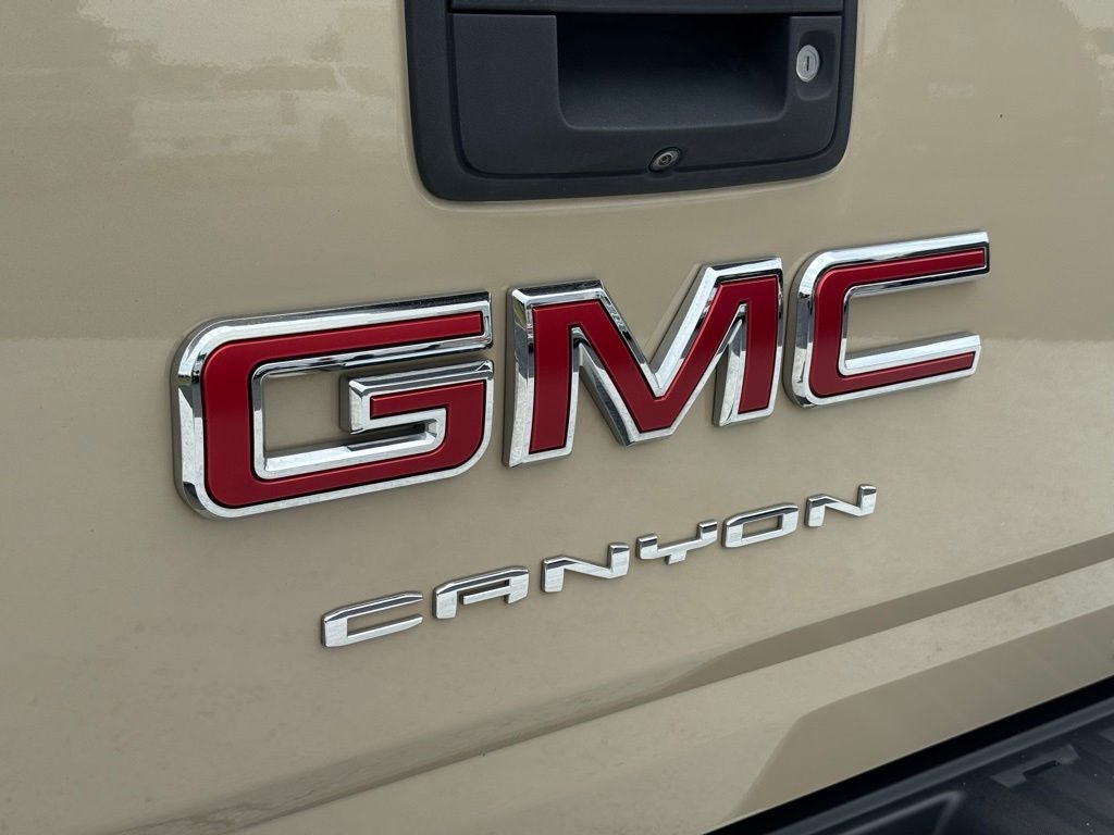 2022 GMC Canyon AT4 w/Leather