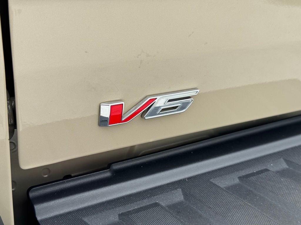 2022 GMC Canyon AT4 w/Leather