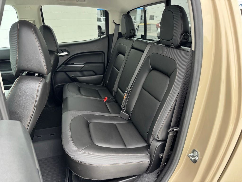 2022 GMC Canyon AT4 w/Leather