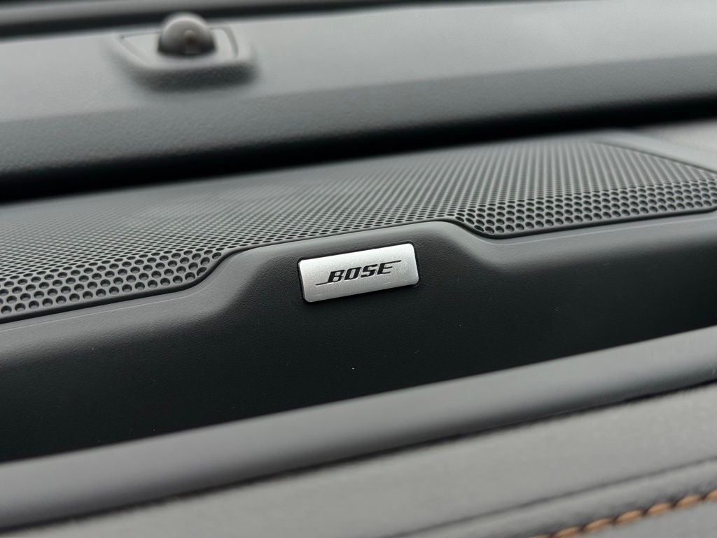 2022 GMC Canyon AT4 w/Leather