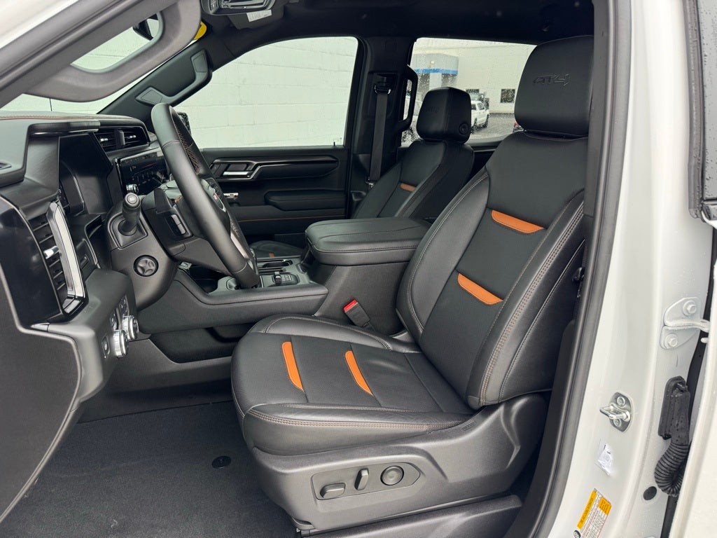 2025 GMC Sierra 1500 AT4