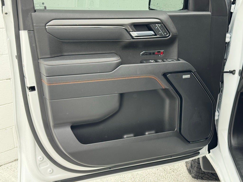 2025 GMC Sierra 1500 AT4