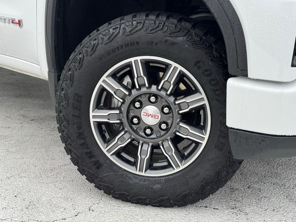 2025 GMC Sierra 1500 AT4