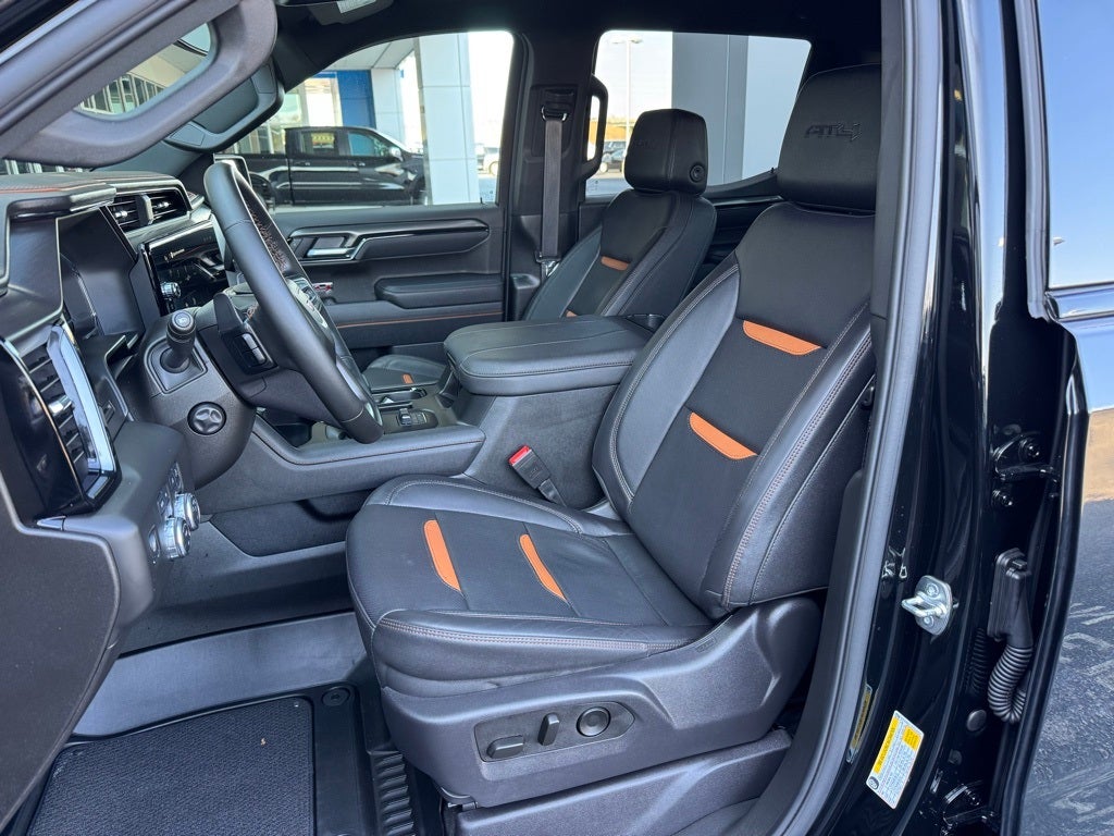 2025 GMC Sierra 1500 AT4