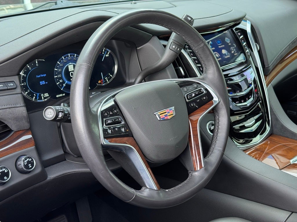 2020 Cadillac Escalade Luxury