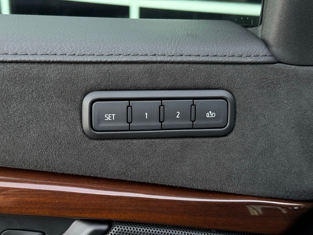 2020 Cadillac Escalade Luxury