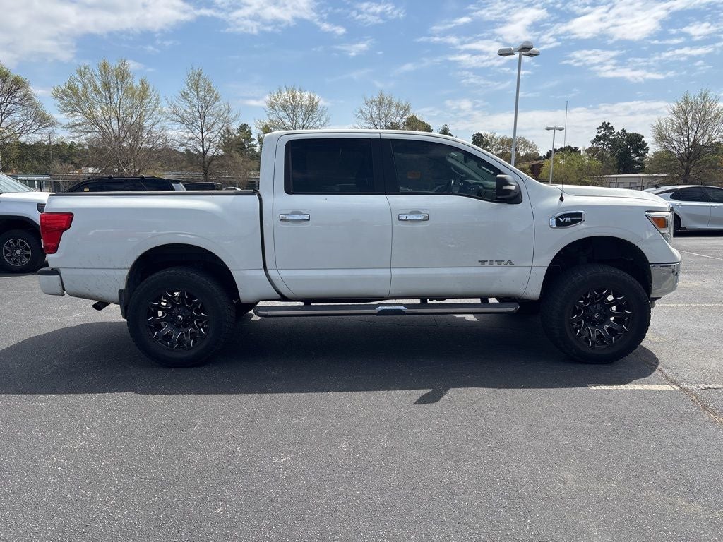 2017 Nissan Titan SV