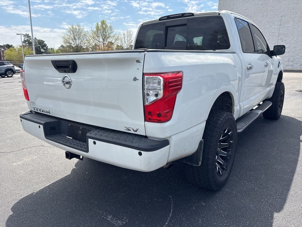 2017 Nissan Titan SV