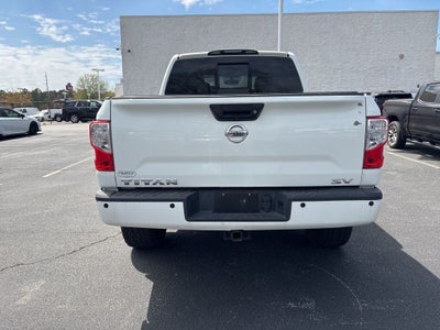 2017 Nissan Titan SV