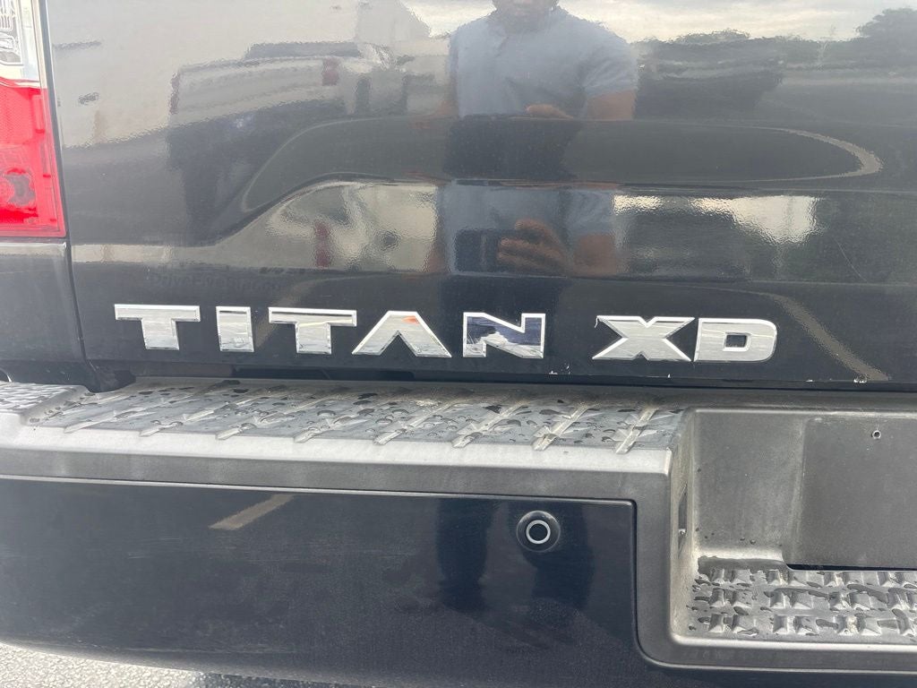 2017 Nissan Titan XD SL