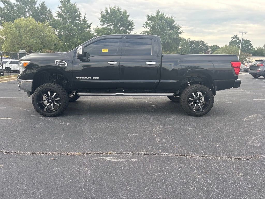 2017 Nissan Titan XD SL