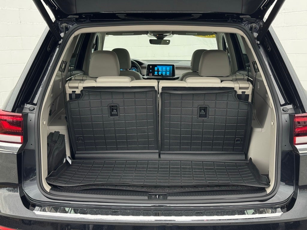 2024 Volkswagen Atlas 2.0T SEL Premium R-Line