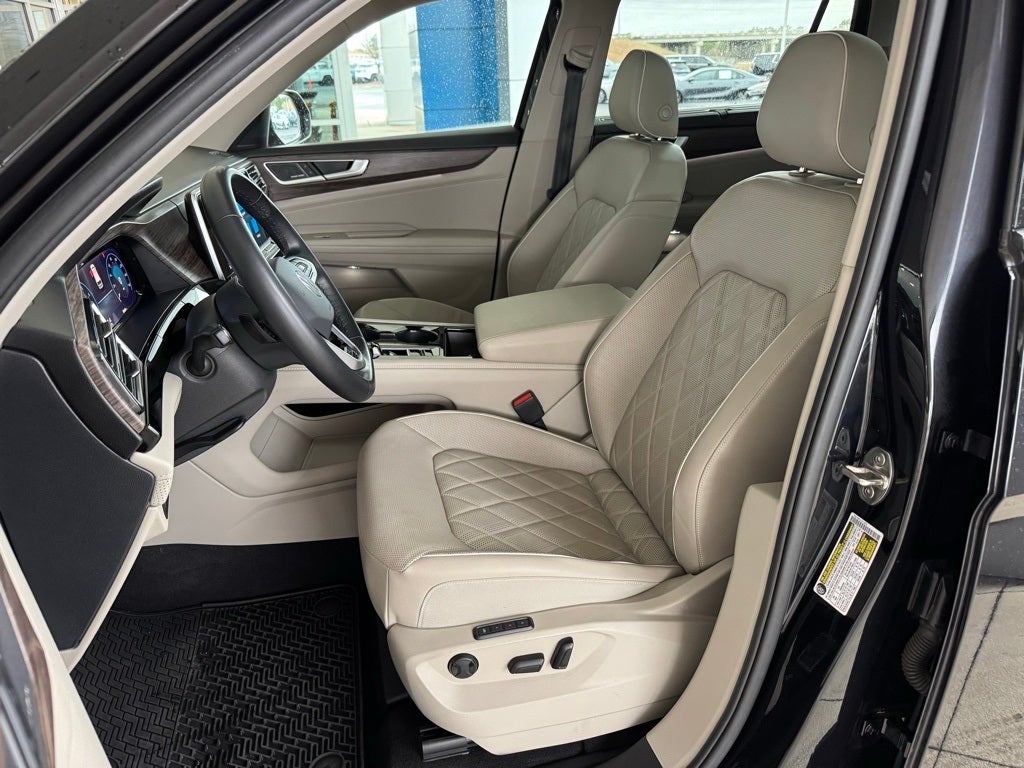 2024 Volkswagen Atlas 2.0T SEL Premium R-Line