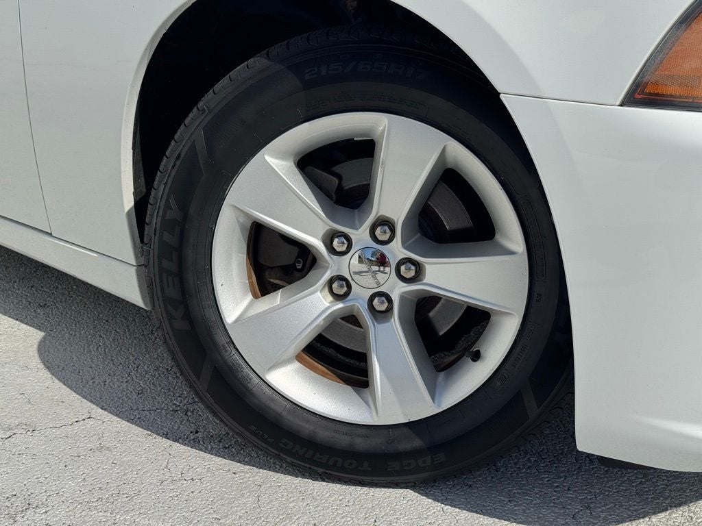 2013 Dodge Charger SE