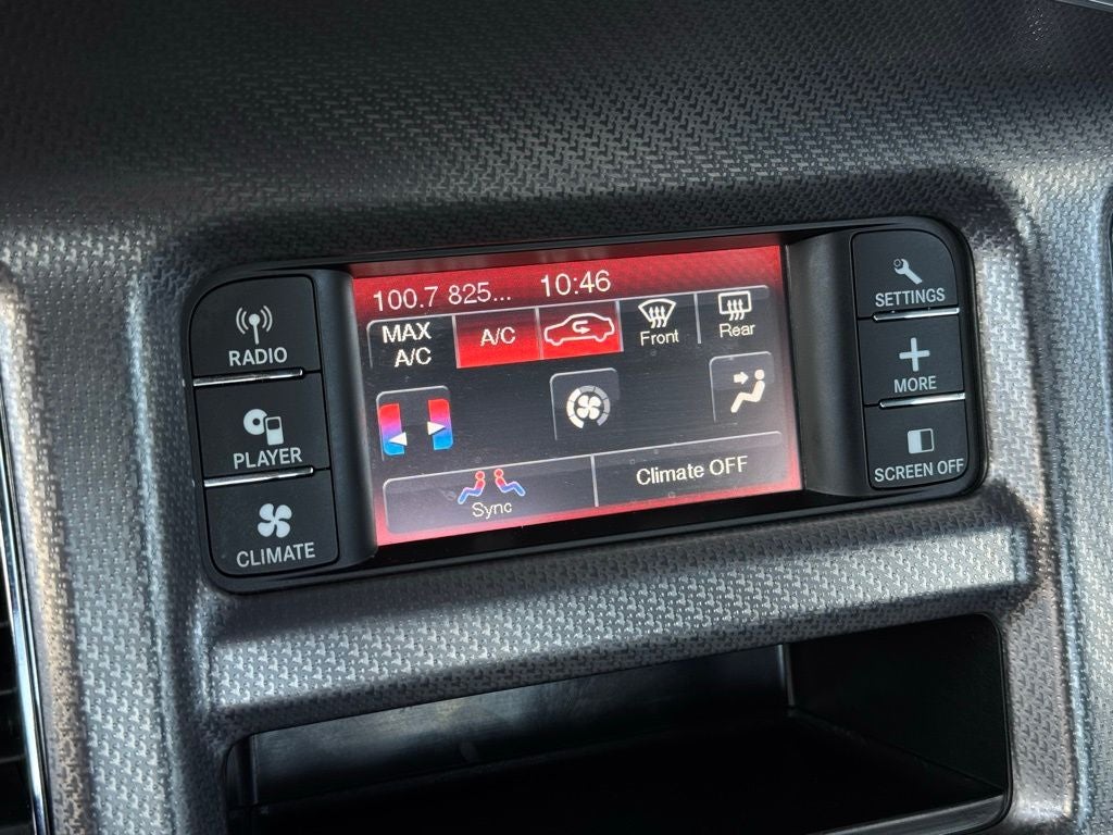 2013 Dodge Charger SE