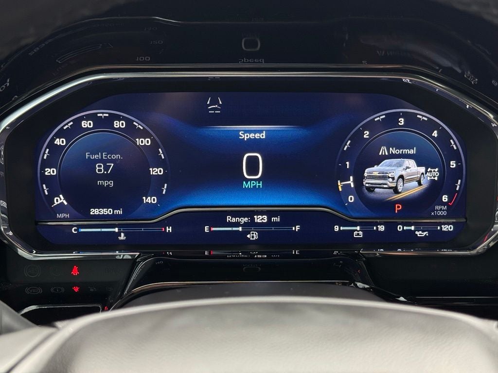 2025 Chevrolet Silverado 1500 LTZ